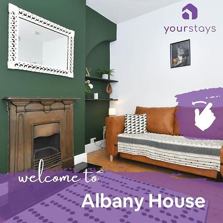 فيلا Stoke-on-Trentفي Albany House, Superb Townhouse, Gorgeous Design, Heart Of Newcastle-Under-Lyme المظهر الخارجي الصورة