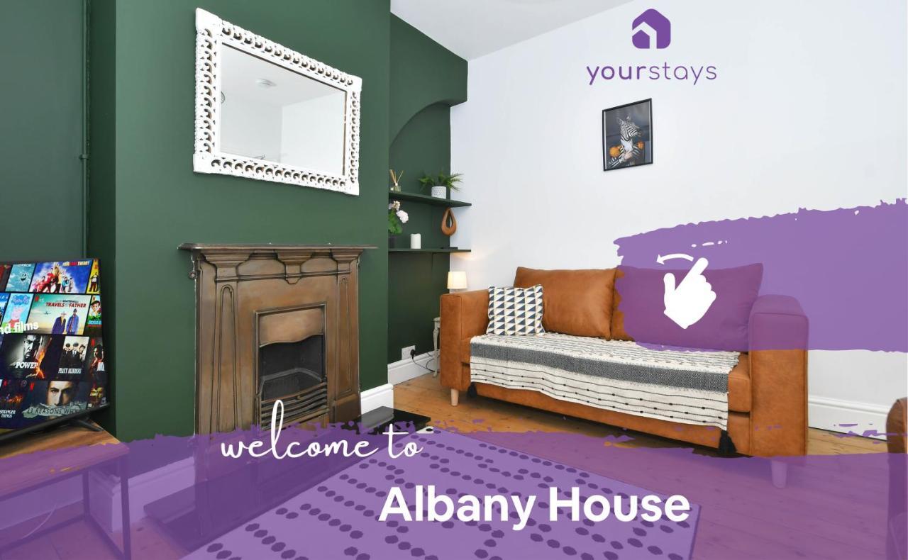 فيلا Stoke-on-Trentفي Albany House, Superb Townhouse, Gorgeous Design, Heart Of Newcastle-Under-Lyme المظهر الخارجي الصورة